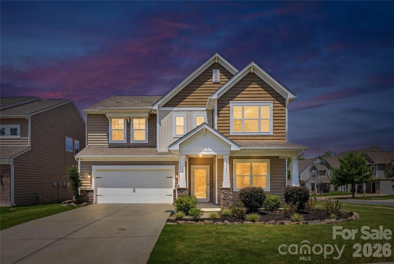 13731 Canterbury Castle Dr, Charlotte, NC 28273