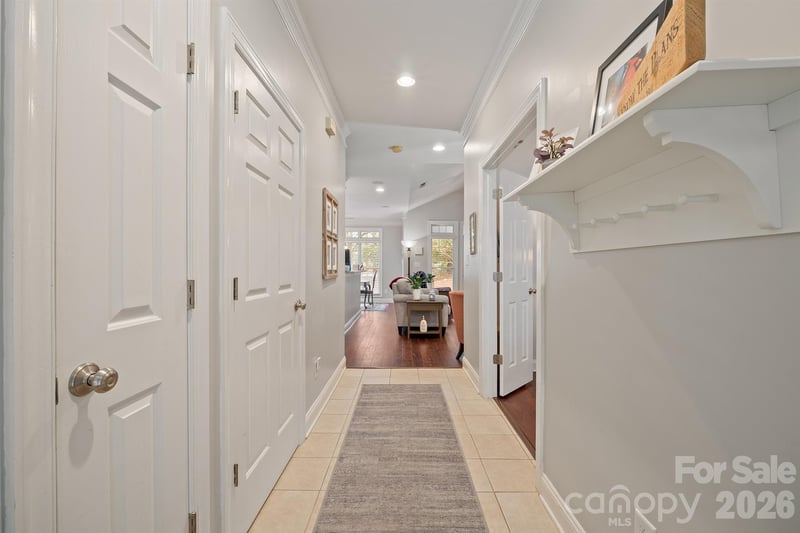 8829 Legacy Lake Ln, Charlotte, NC 28269