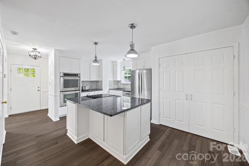 6226 Dumont Ln, Charlotte, NC 28269