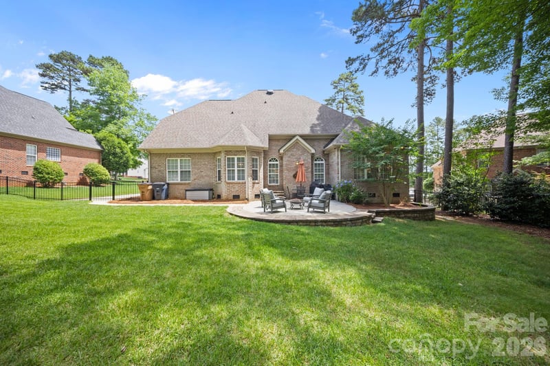2003 Crismark Dr, Indian Trail, NC 28079