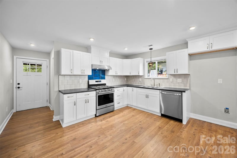 306 Parker St, Kings Mountain, NC 28086