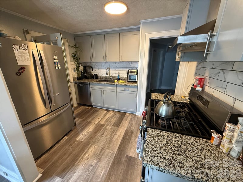 709 Dixie Ave, Valdese, NC 28690