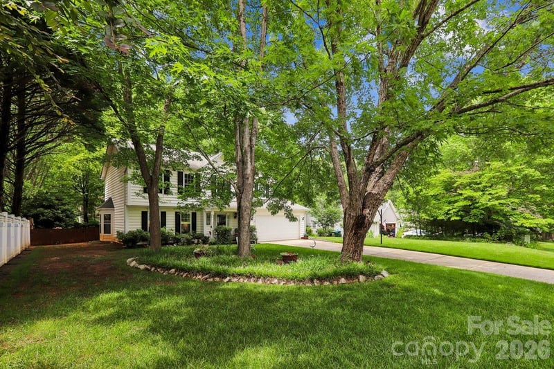 3009 Oakcroft Dr, Matthews, NC 28105