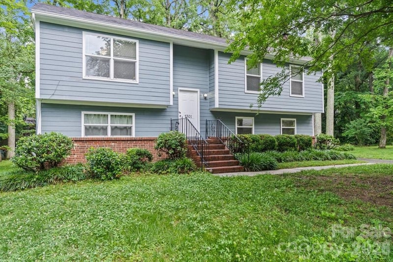 7301 Park Vista Cir, Charlotte, NC 28226