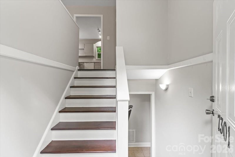 7301 Park Vista Cir, Charlotte, NC 28226