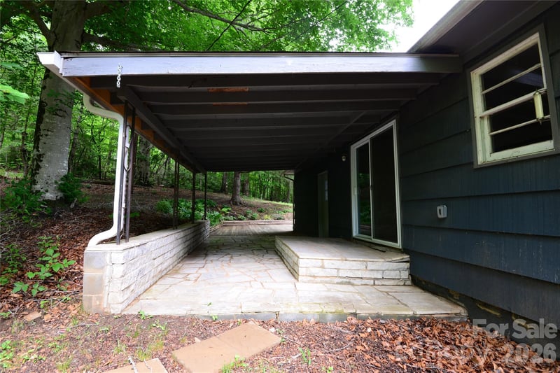 24 Sarabec Hill Rd, Black Mountain, NC 28711