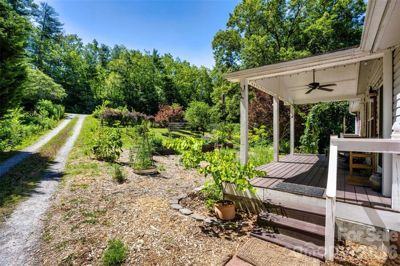 435 Mcminn Rd, Hendersonville, NC 28792