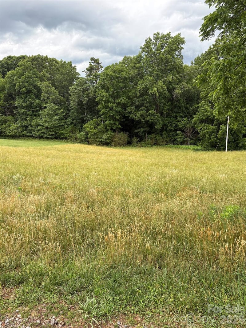 Alma Dr, Statesville, NC 28625