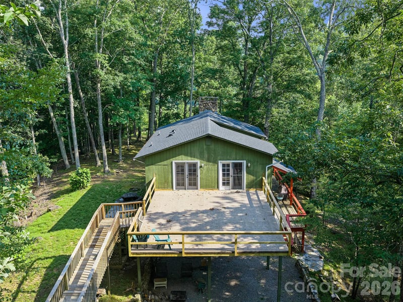 820 Wild Rose Ln, Burnsville, NC 28714