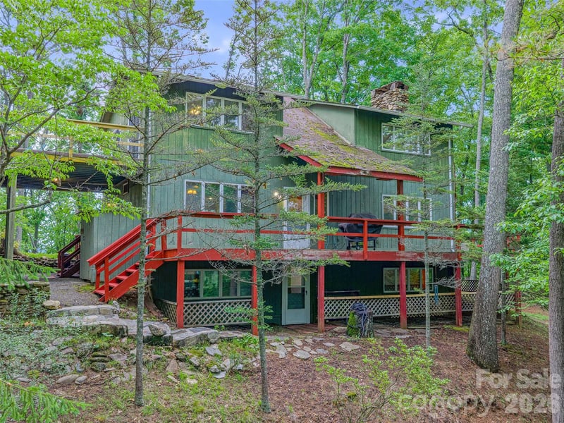 820 Wild Rose Ln, Burnsville, NC 28714