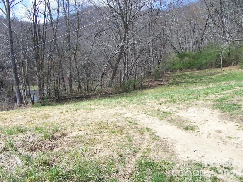 58 Collier Ln, Waynesville, NC 28786