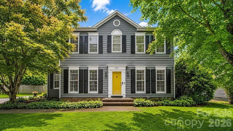 6901 Daerwood Pl, Charlotte, NC 28215
