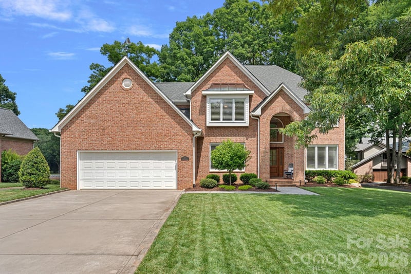 8160 Waterford Dr, Stanley, NC 28164