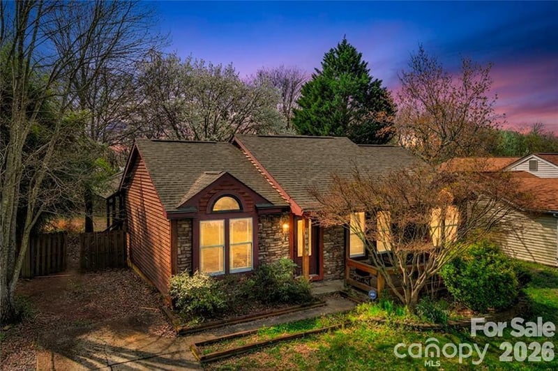 11826 Merriweather Dr, Charlotte, NC 28273