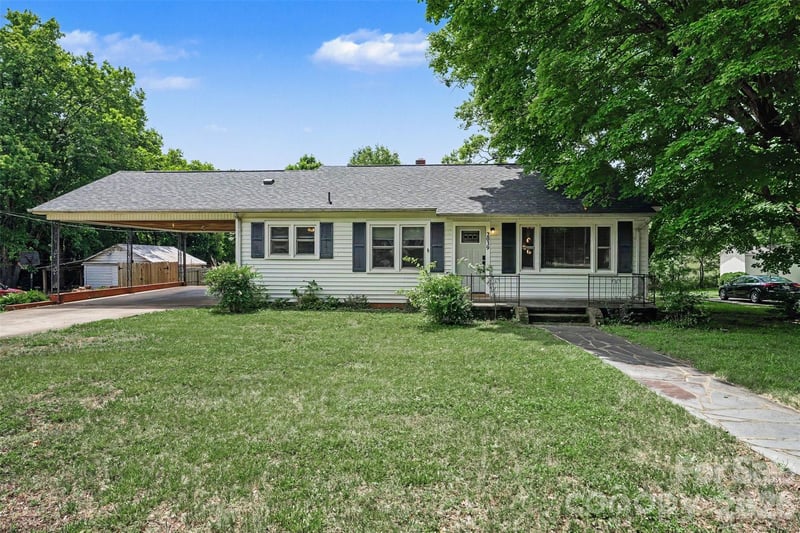 2039 Cline St, Statesville, NC 28677