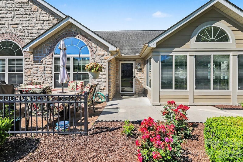 4720 Polo Gate Blvd, Charlotte, NC 28216