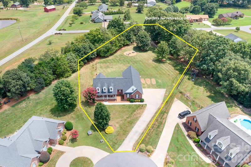 4380 Woodsbury Ln, Lincolnton, NC 28092