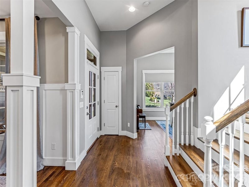 61 Barnrock Dr, Mills River, NC 28759