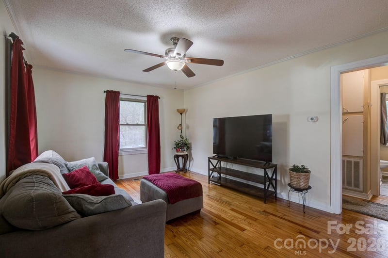 202 Chester Ave #2, Great Falls, SC 29055