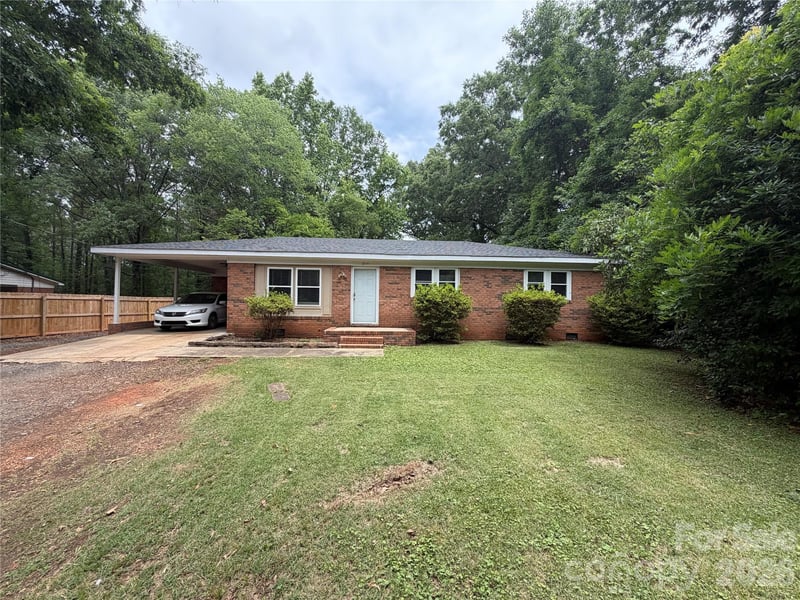 304 Shady Ln, Norwood, NC 28128