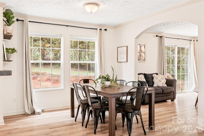 11 Misty Ln, Candler, NC 28715