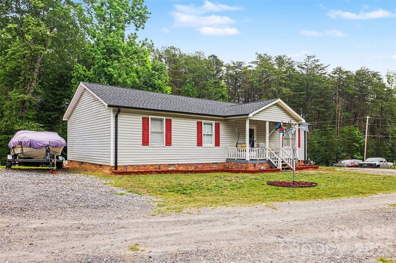 307 Will Hall Rd, Kings Mountain, NC 28086