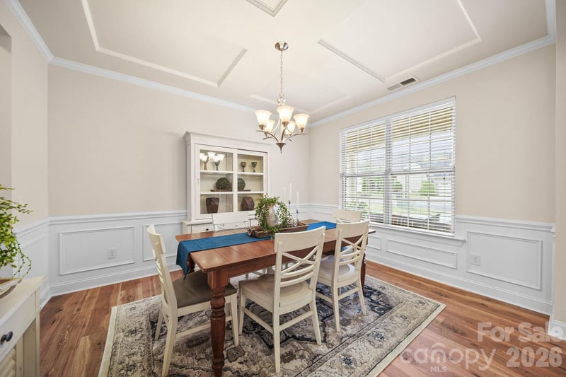 17516 Austins Creek Dr, Charlotte, NC 28278