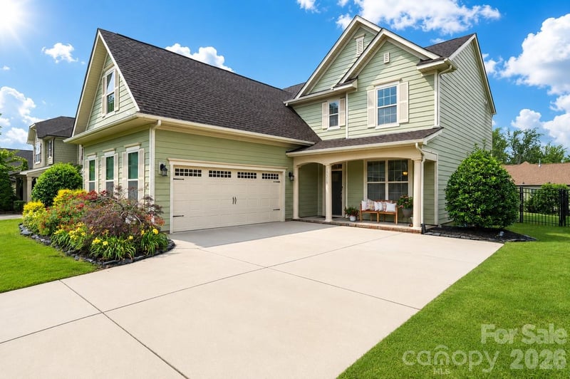 17516 Austins Creek Dr, Charlotte, NC 28278