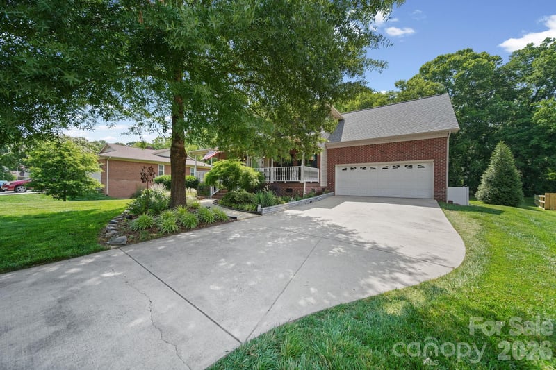 8513 Middleton Cir, Harrisburg, NC 28075