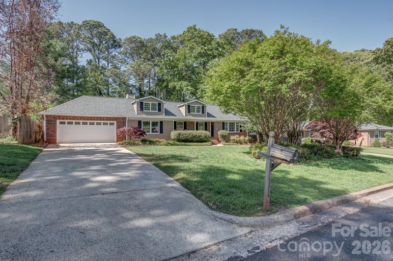 3106 Canterberry Dr, Gastonia, NC 28056