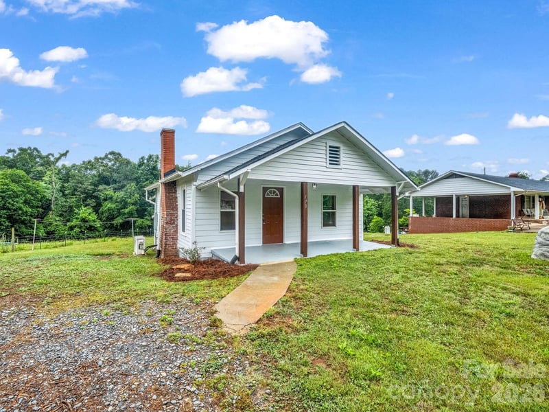 170 Dobbins Rd, Ellenboro, NC 28040