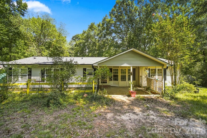 1062 Bayneswood Ln, Fort Mill, SC 29707