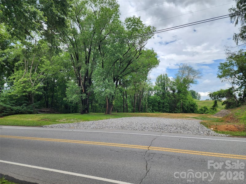 70 Bear Creek Rd, Asheville, NC 28806