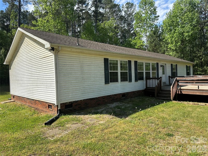 2410 Annwood Ct, Newton, NC 28658