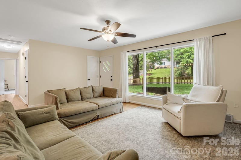 440 Royal Pines Dr, Arden, NC 28704