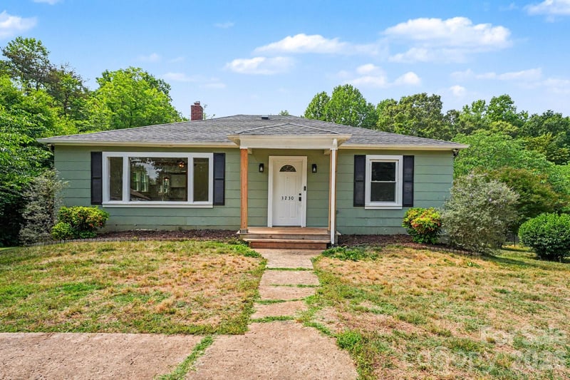 3230 12th Ave, Hickory, NC 28602
