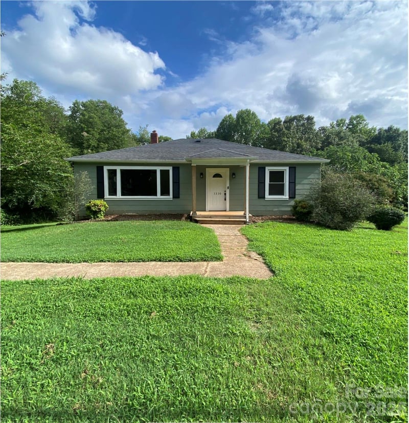 3230 12th Ave SE, Hickory, NC 28602