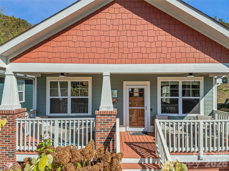 31 Byrdcliffe Ln, Asheville, NC 28805