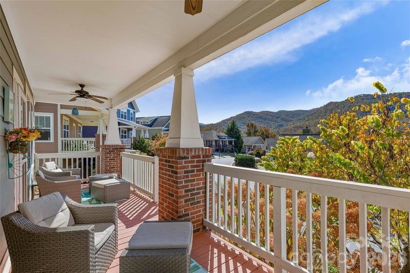 31 Byrdcliffe Ln, Asheville, NC 28805