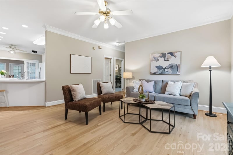 325 Enchanted Dr, Matthews, NC 28104
