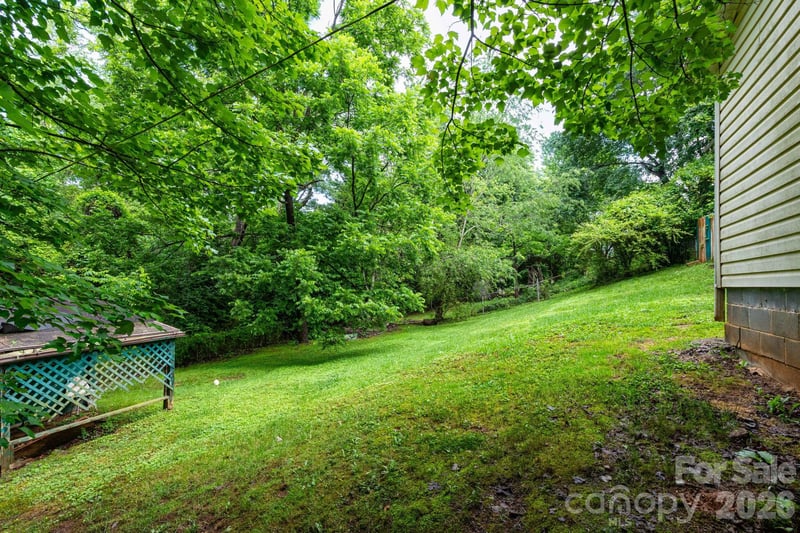 71 Cub Rd, Asheville, NC 28806