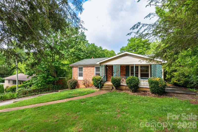 71 Cub Rd, Asheville, NC 28806