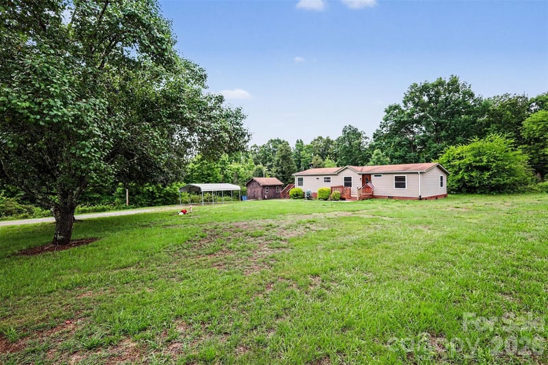 10882 Bowman Barrier Rd, Mount Pleasant, NC 28124