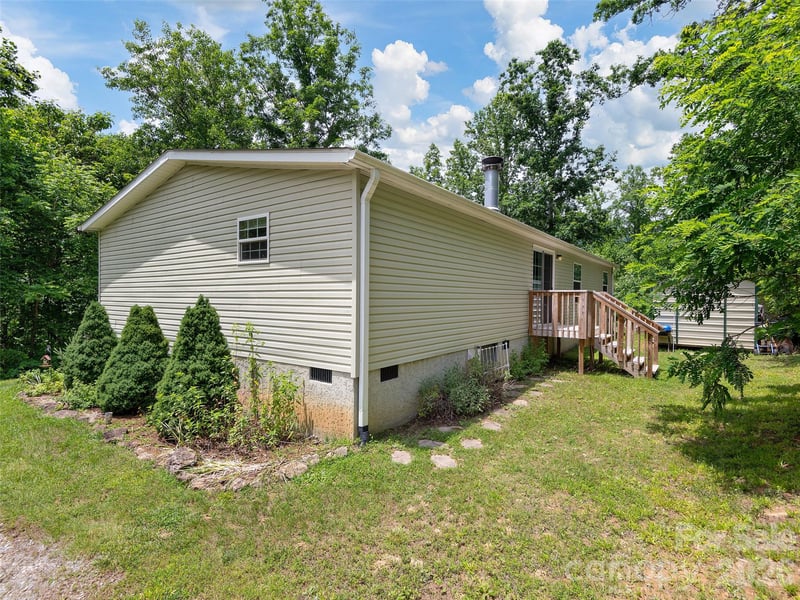 166 Indian Springs Rd, Clyde, NC 28721