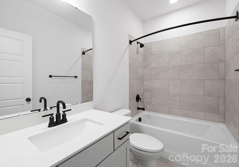 4027 Bass River Pw, Charlotte, NC 28217