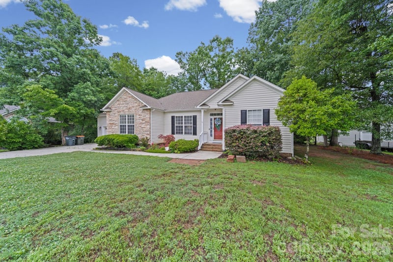 4046 Navajo Ct, Rock Hill, SC 29732