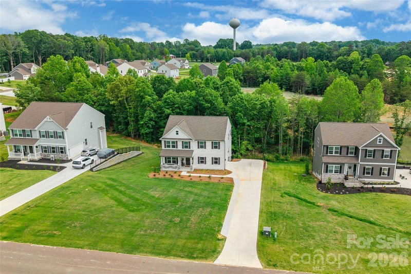 121 Tangle River Dr, Statesville, NC 28677