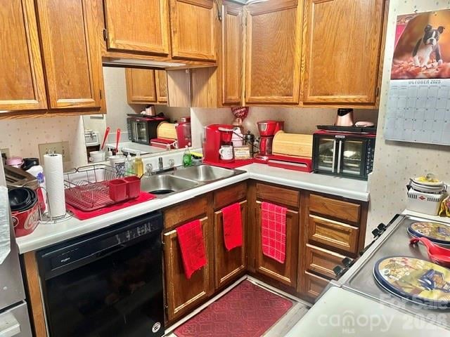6042 Crape Myrtle Ln, Charlotte, NC 28216