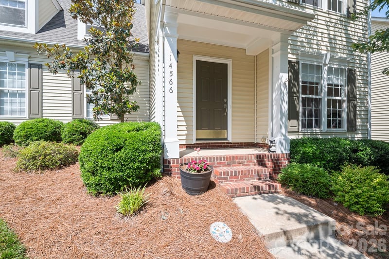 14566 Greenpoint Ln, Huntersville, NC 28078