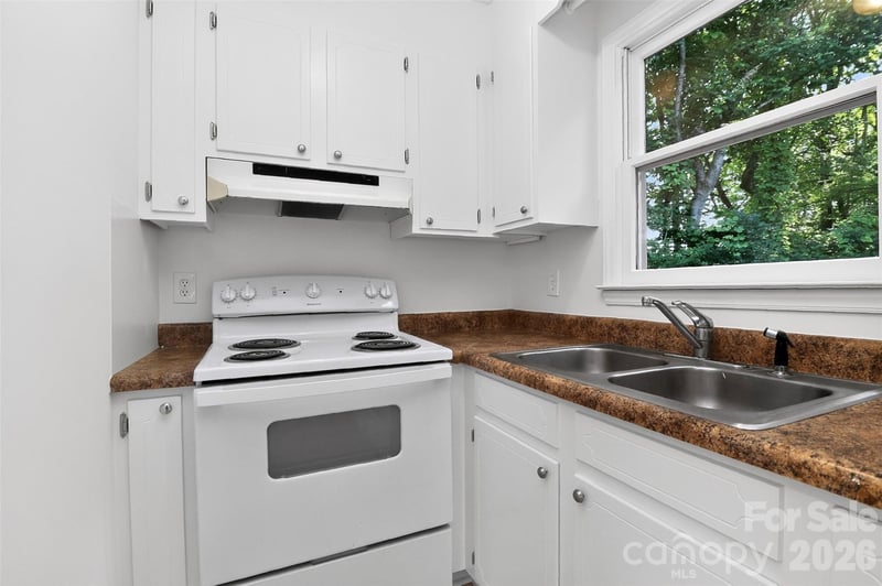18032 Barnhardt Rd, Davidson, NC 28036